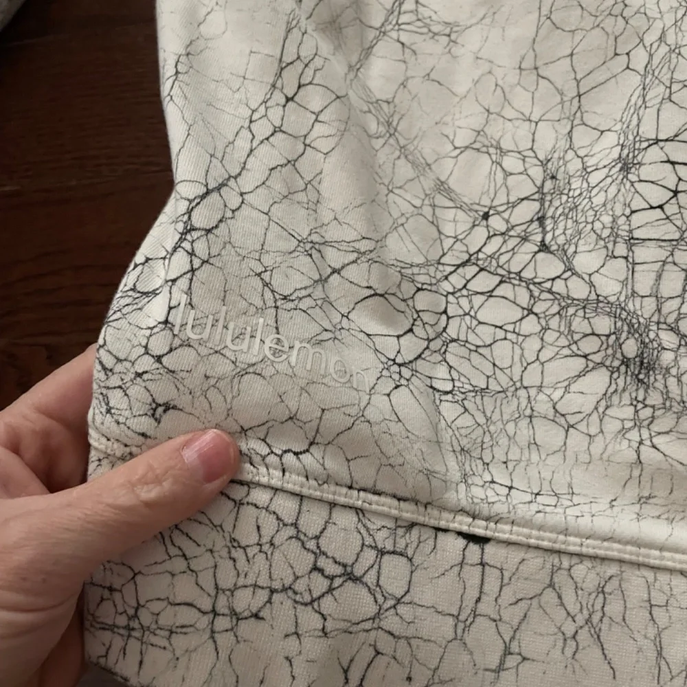 Lululemon pullover - Picture 5 of 5